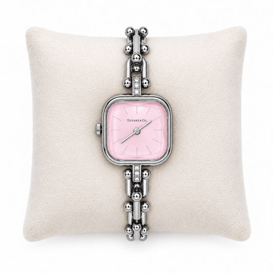 Relogio Inspiração Tiffany&Co ouro branco fundo rosa