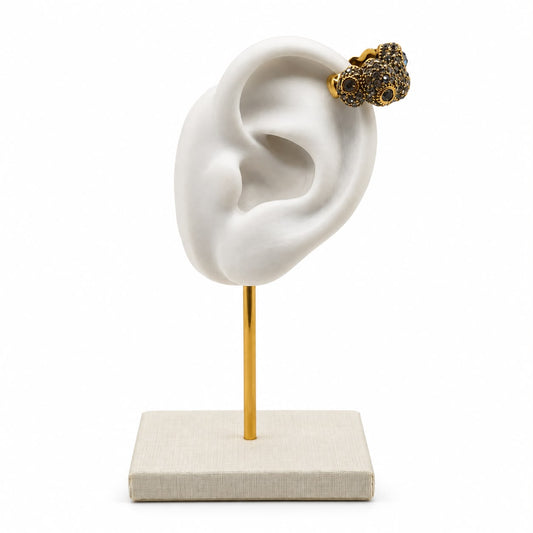 Piercing Nucleo cravejado ouro