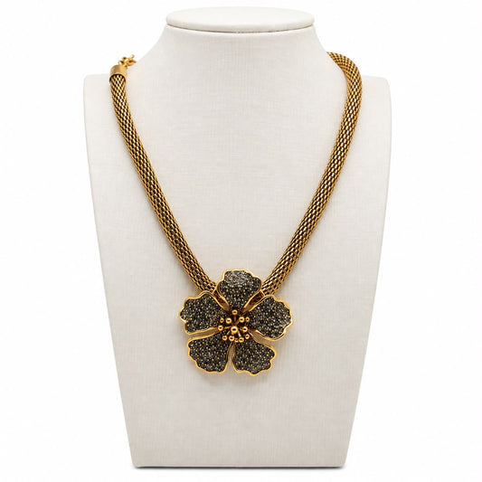 Colar Hibisco G cravejado corrente 40cm ouro
