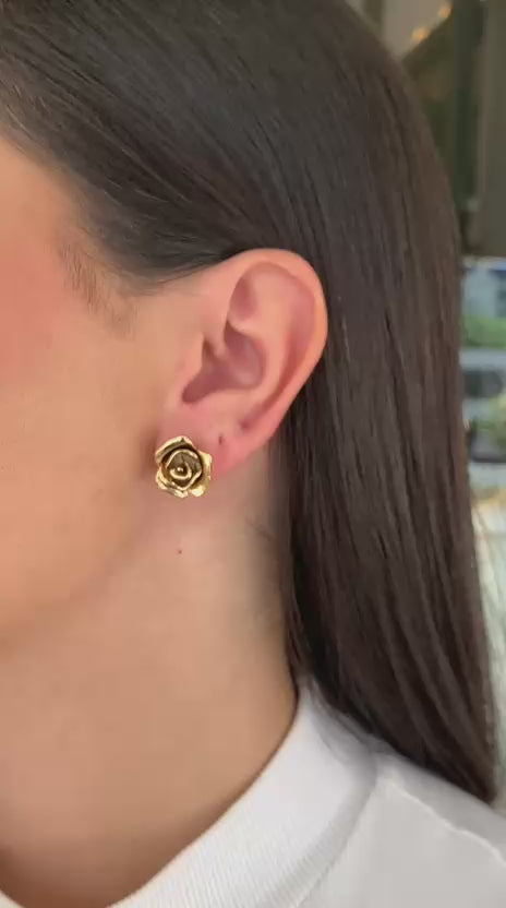 Argola familia fiore dourado P